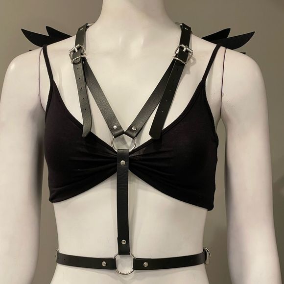 Black Winged Harness Accessory - Picture 2 of 4